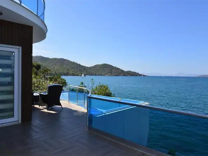 Cheap villas for sale in Istanbul by the sea